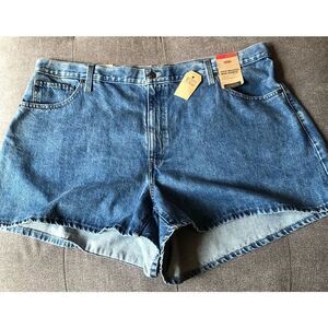 Levi’s High Waisted Mom Shorts Size 24W